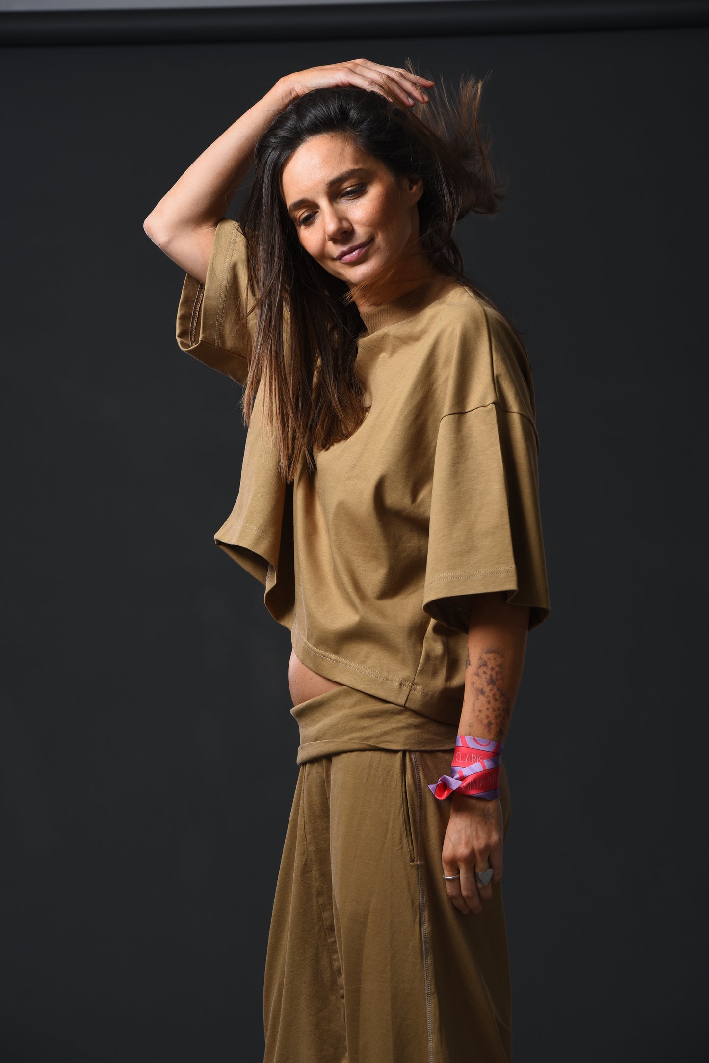 Cosmic crop beige
